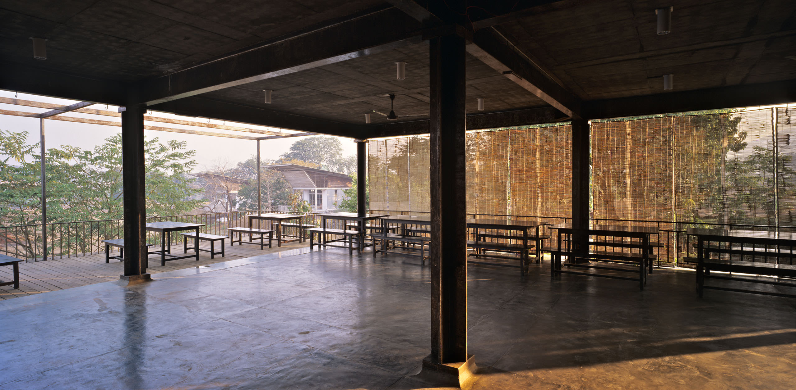 karjad magic bus center